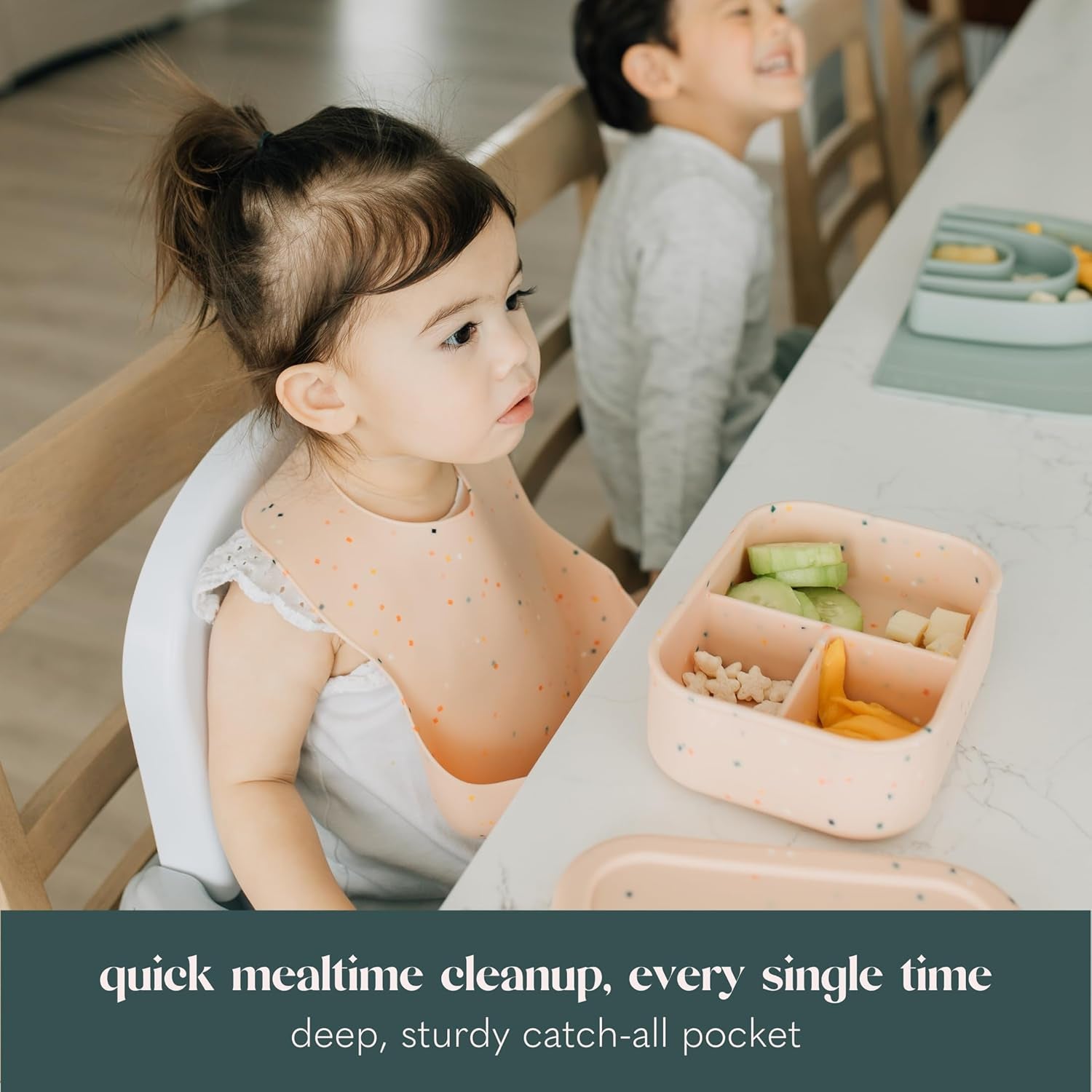 Mess-Free Mealtime Made Easy with Our Ultimate Waterproof Silicone Bib Set - Adjustable, Durable & Perfect for Little Eaters - 2 Pack!