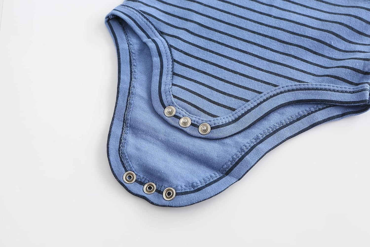 Chamie 5-Pack Organic Cotton Baby Bodysuits - Soft & Breathable Newborn Essentials for Everyday Comfort.