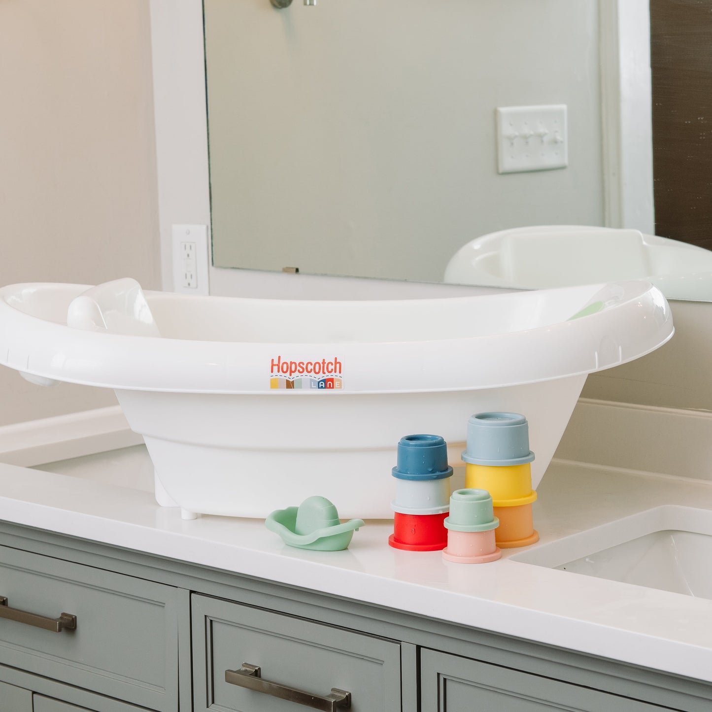 Hopscotch Lane 3-in-1 Rigid Baby Bathtub with Sling - Perfect for Newborns to Toddlers, Unisex, Ages 0+ Months
